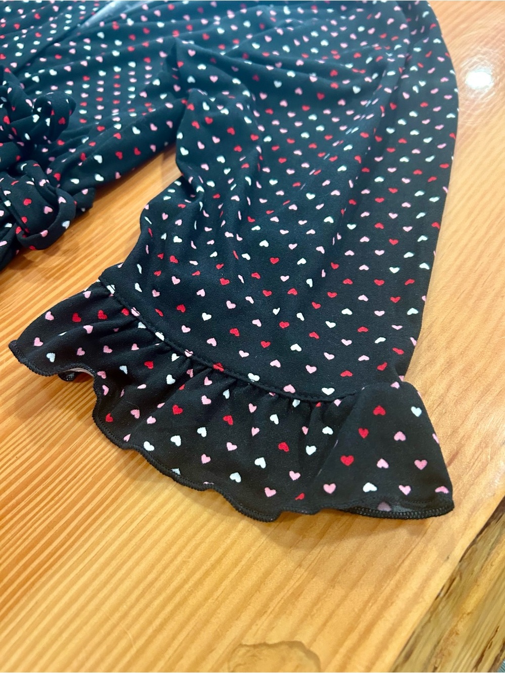 Rene Rofe Sleepwear woman’s 2 pieces- black with red & pink hearts - Picture 8 of 12
